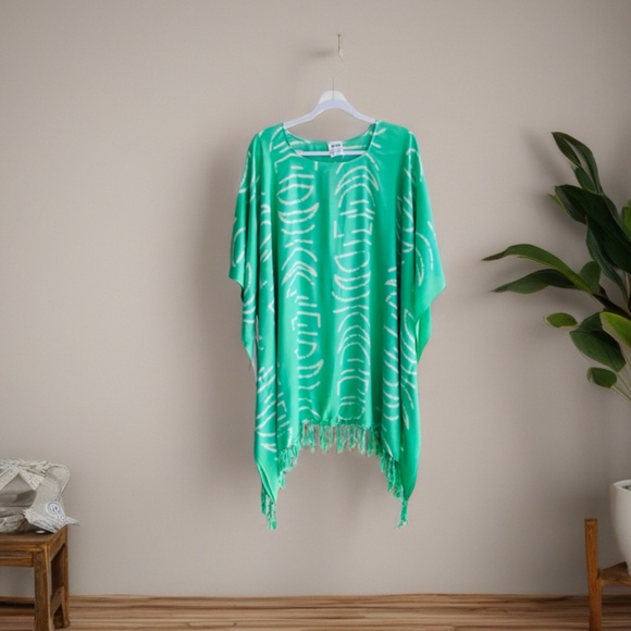 0146/ Half Moon Pattern Poncho, Light Green rayon Poncho - Picture 3 of 8